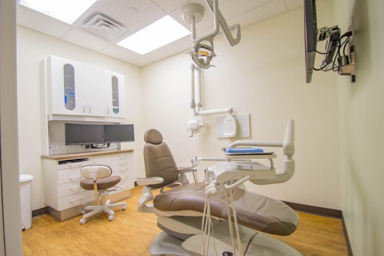 Glen Lake Dental: Danielle Leonardi, DMD Glen Lake Dental: Danielle Leonardi, DMD