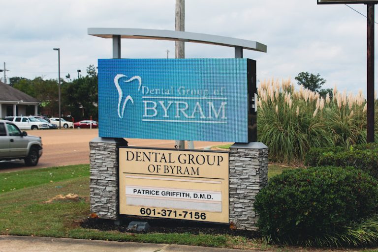 Dental Group of Byram - Dentist At 7278 S Siwell Rd, Byram, MS 39272 2 photo 149171b1 5ddc 45fd a03b 308b65feb2f0 768x513