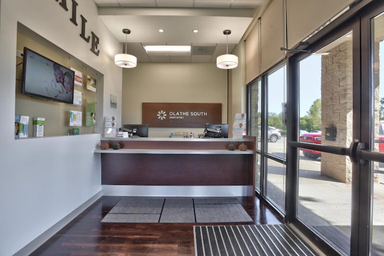 Olathe South Dentistry - Dentist At 16587 W 151st St, Olathe, KS 16587 2 photo 14fc29a7 bb9e 4318 b594 f0fa0e16fb5f 768x513