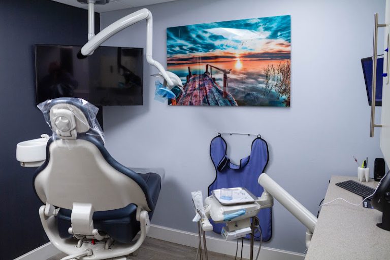 Stow Dental Care - Dentist At 154 Great Rd, Stow, MA 01775 4 photo 1908aa1c ddea 4dce 8058 e45230906a08 768x513