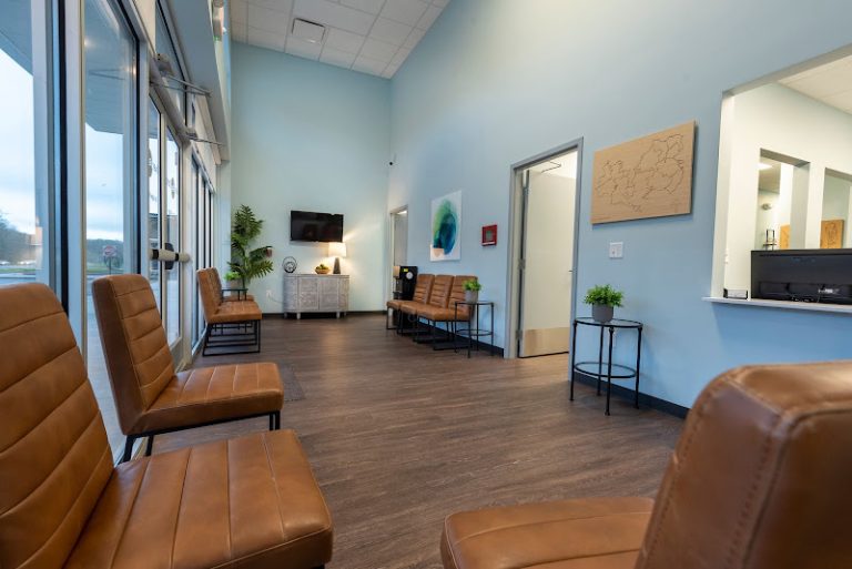 River Dental - Dentist At 3489 Bella Vista Way, Bella Vista, AR 72714 4 photo 1dd010f7 8b19 47d3 832a 2567a52bcfce 768x513