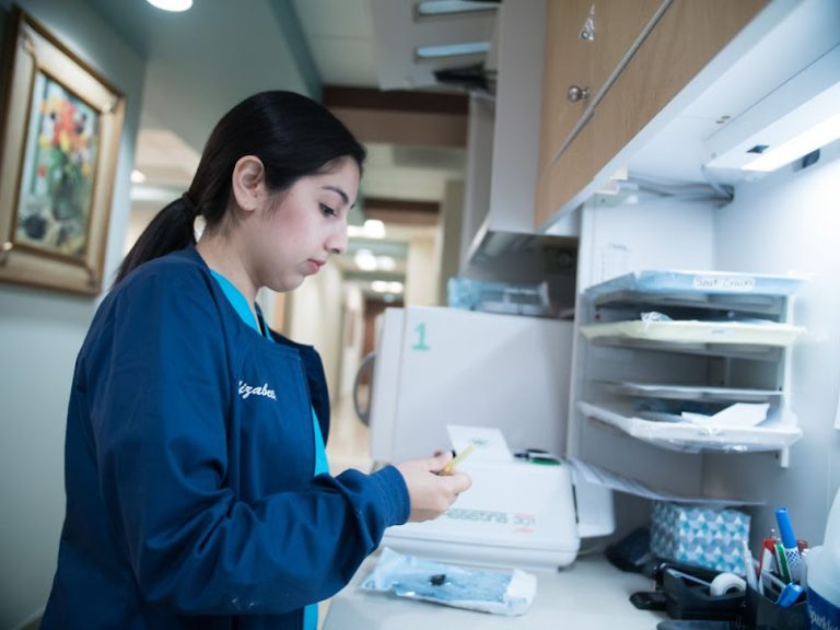 Alluvial Dental Center - Dentist At 1875 E Alluvial Ave #102, Fresno, CA 93720 3 photo 22320fa9 a055 4015 8ac2 04b2d3a57f63 768x576