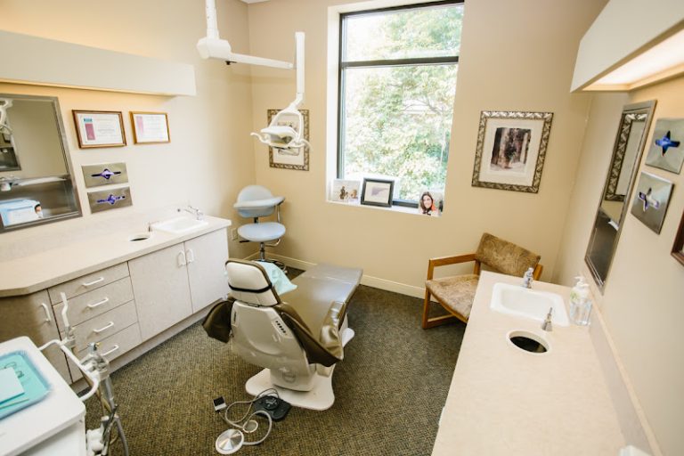 University Ave Dental - Dentist At 10155 University Ave NE Ste 112, Blaine, MN 10155 1 photo 275053c9 a980 4031 b6d6 3a900ab1ecbc 768x512