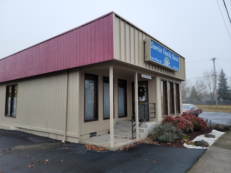 Sunrise Family Dental - Dental clinic At 726 SE Geary St, Albany, OR 97321 3 photo 28235f78 45c3 444d bf63 ac448a4eddf8 768x576