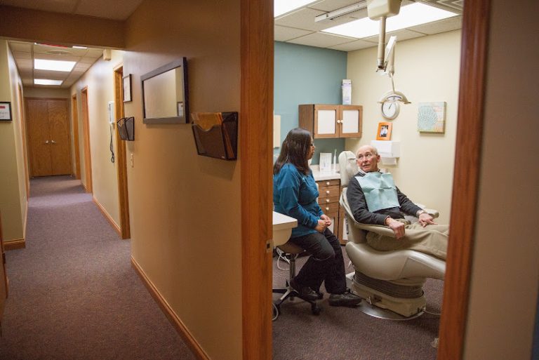 Oshkosh Family Dentistry - Veronica Smith, D.D.S. - Dentist At 2215 Oregon St, Oshkosh, WI 54902 2 photo 29d96a00 0cb8 4dd1 92ba 9bc143a06903 768x513