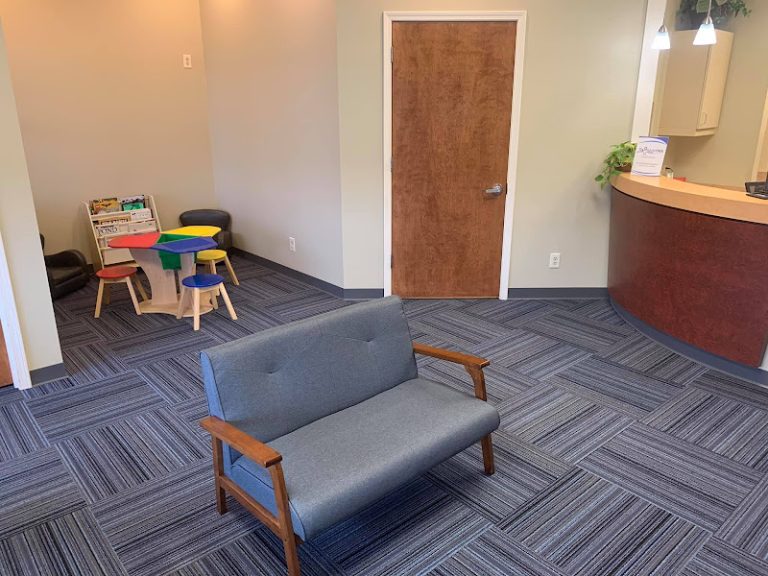 Raintree Dental - Dentist At 120 S Memorial Dr Suite F, New Castle, IN 47362 4 photo 30bfc65e 03b4 4c11 8013 d7544b740e1d 768x576