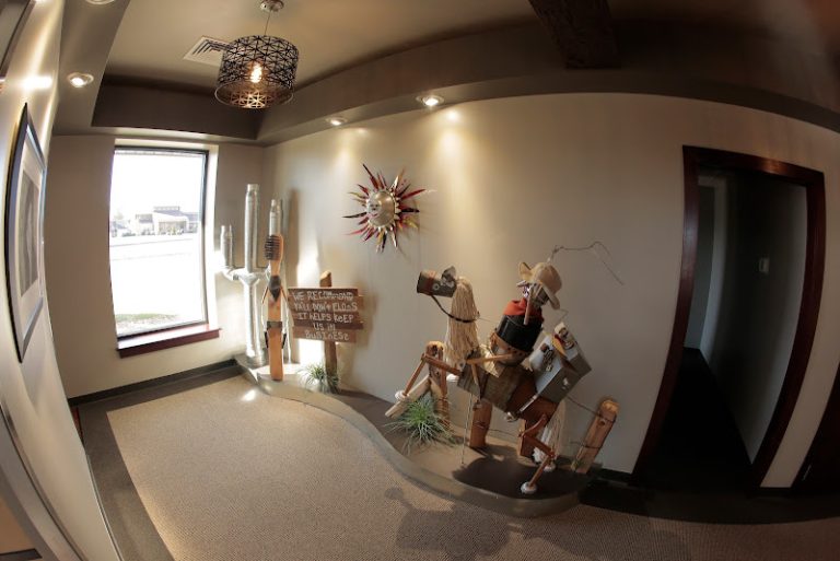Salina Dental Arts - Dentist At 1829 S Ohio St, Salina, KS 67401 2 photo 33f69ddb 061b 4fe3 adc9 08b79b59dbec 768x513