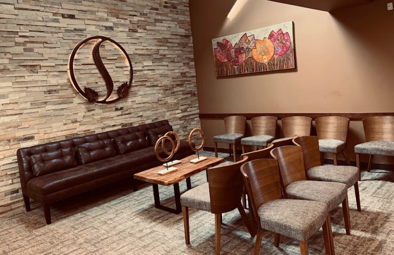 Sterling Smiles P.C - Dentist At 505 W Hollis St STE 113, Nashua, NH 03062 2 photo 3657826b 23d0 4c57 9080 e6b4b6bad8e2 768x497