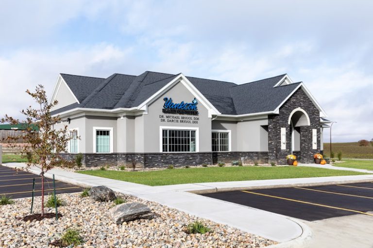 Yankton Family Dentistry - Dentist At 106 W E 31st St, Yankton, SD 57078 2 photo 37ffff5c 42ff 4c97 8c1e b1156b9a8556 768x512