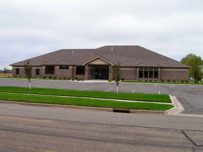 Family Dental Center - Dentist At 20 19th St SE #3938, Watertown, SD 57201 2 photo 38ad260a 4fc1 41d8 9367 b6f2ae9b786c 768x576