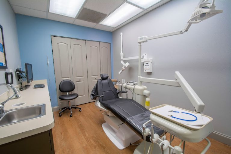 Dental Associates of Florida - Sun City - Dentist At 4040 Upper Creek Dr, Sun City Center, FL 33573 4 photo 3d597452 a0c1 4250 8f79 5631f4134863 768x513