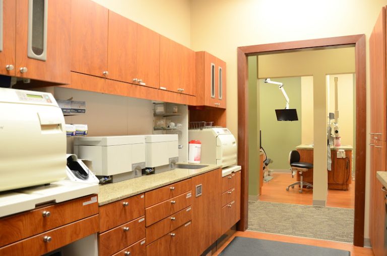 Kimball & Beecher Family Dentistry - Dentist At 1008 William St, Iowa City, IA 52240 3 photo 455453c2 d399 43b2 ad3f ef42de1dad68 768x509