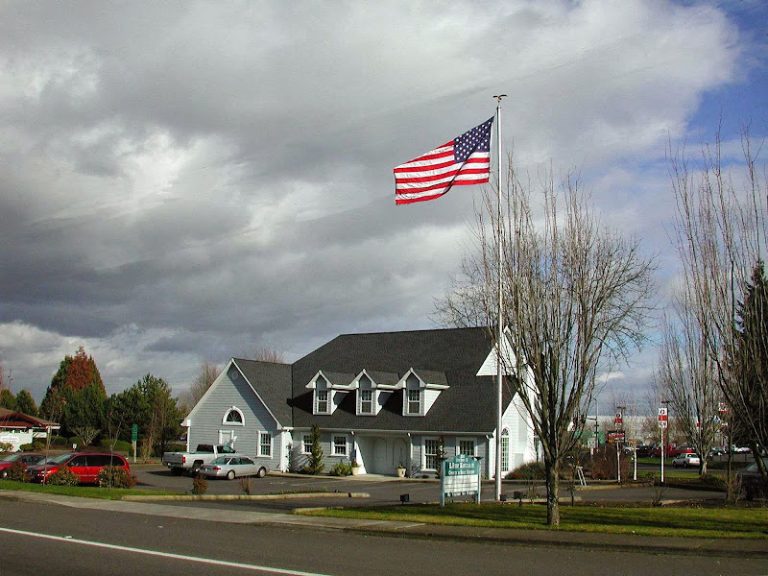 Salem Dental - Dentist At 2510 12th St SE, Salem, OR 97302 4 photo 4b565aaf 7a20 4fed b824 ff0d649199bc 768x576