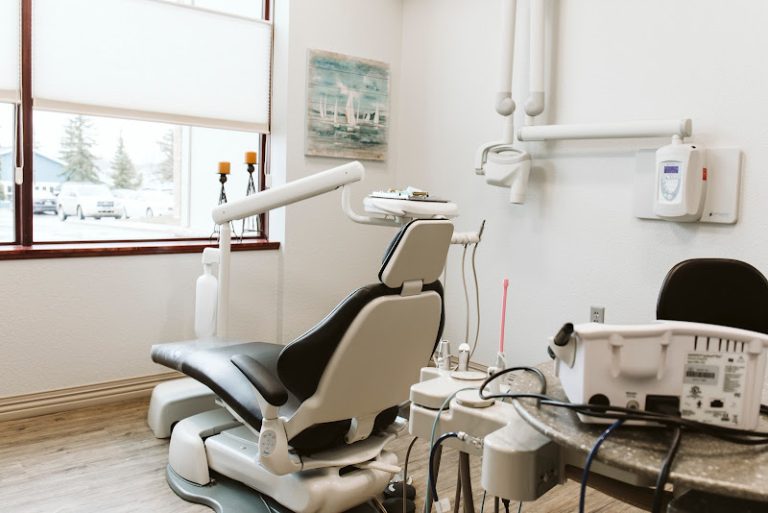 Dakota Family Smiles - Dentist At 4204 Boulder Ridge Rd #140, Bismarck, ND 58503 5 photo 4ca56ec6 68ea 4bef 94d2 befbac5a426e 768x513