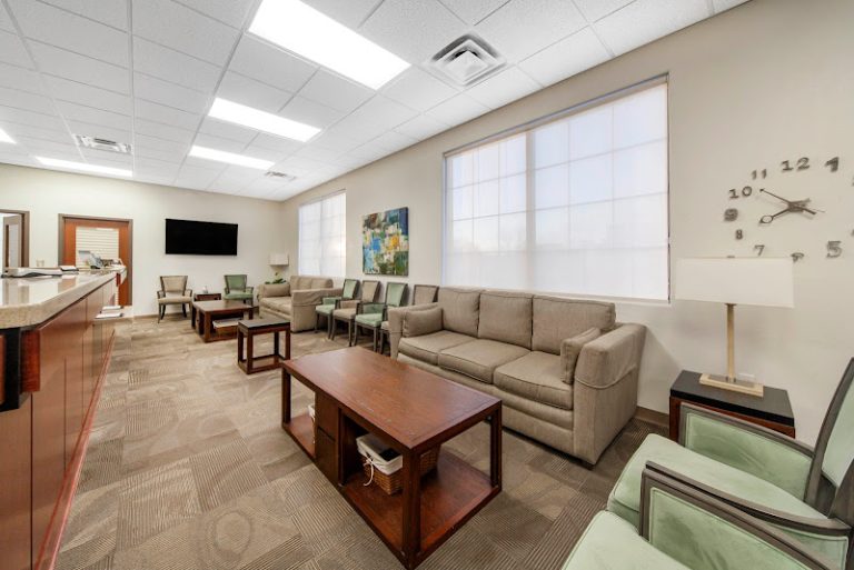 My Dentist - Dentist At 1224 SE Washington Blvd, Bartlesville, OK 74006 2 photo 50142168 b374 412f a852 be718abbbf54 768x513