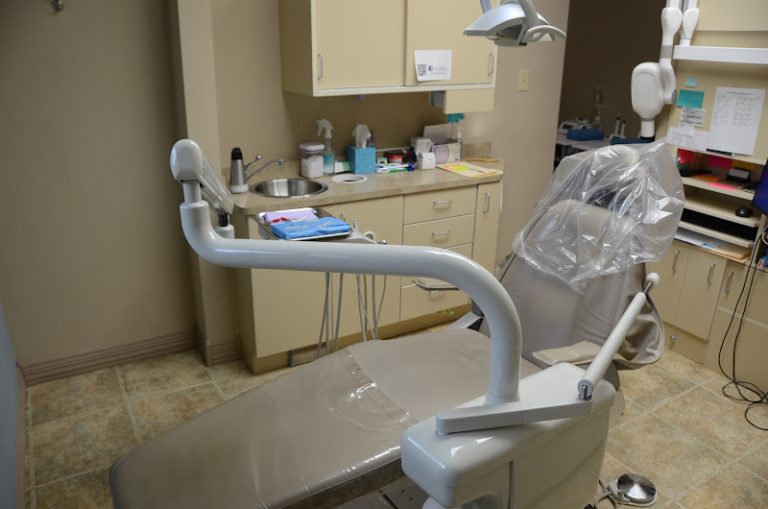 Monroe County Family Dental - Dentist At 857 S Auto Mall Rd, Bloomington, IN 47401 3 photo 54809466 b8c1 4f15 8764 038c81681241 768x509