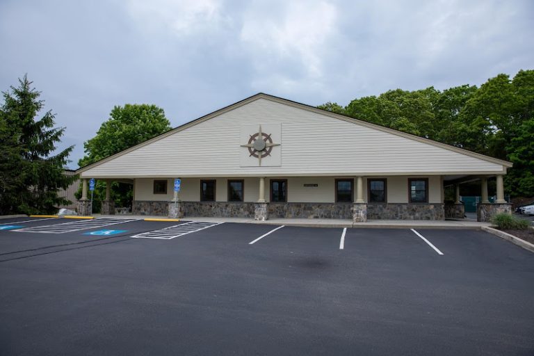 Coastal CT Dentistry - Dentist At 112 Cross Rd, Waterford, CT 06385 2 photo 594a8944 f127 47fd 9f49 c3cdbb4d3fd7 768x512