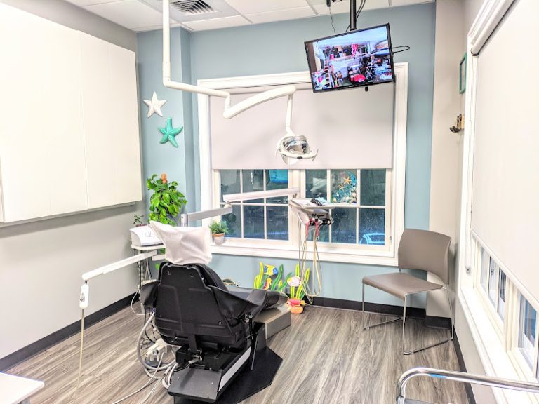 Dental Associates of Connecticut - Dentist At 32 Church Hill Rd #201, Newtown, CT 06470 2 photo 5c4656ca dab8 4d97 9d20 02f3746efa65 768x576