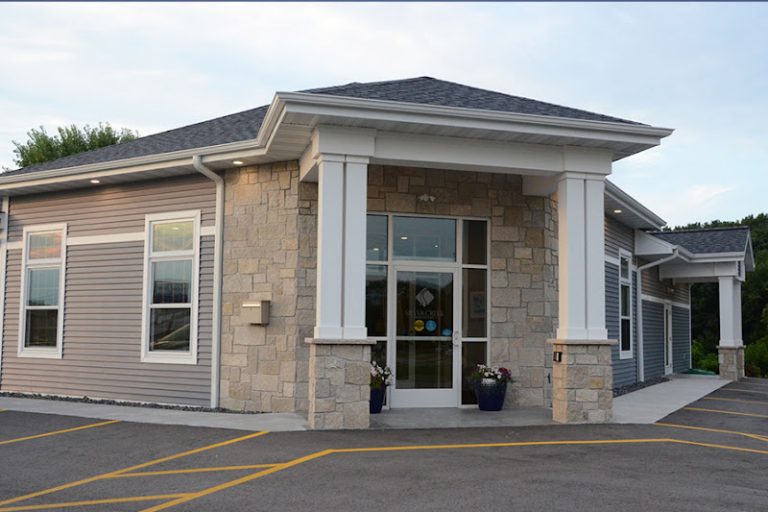 Silver Creek Dentistry - Dentist At 1209 W Fond Du Lac St, Ripon, WI 54971 1 photo 5d8baaad 9130 41cd a6ea 0759435d8f8d 768x512