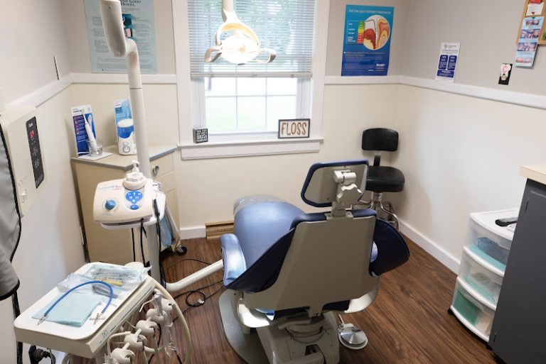 Commonwealth Dentistry Kenbridge - Dentist At 202 E 5th Ave, Kenbridge, VA 23944 4 photo 5eb6b96d 7555 4b69 b288 a7dd276c454b 768x513