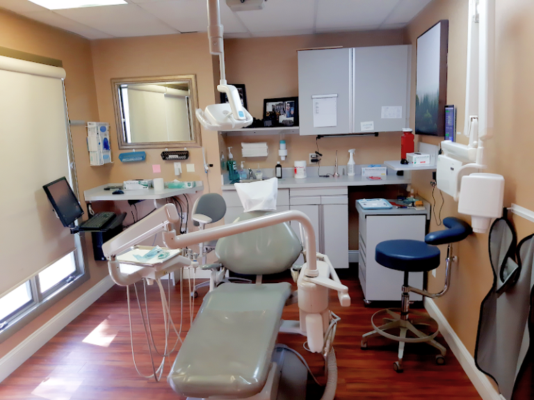 Dental Associates of Connecticut - Dentist At 1 Aspetuck Ave, New Milford, CT 06776 2 photo 63616295 78cb 4037 ba21 c2cb9fad592d 768x575