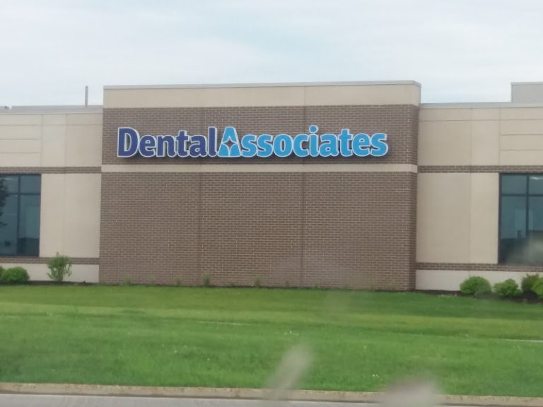 Dental Associates Waukesha - Dentist At 1211 Dolphin Ct, Waukesha, WI 53186 4 photo 6fb3bffd 2524 4c02 969d 0c2feb374b21 768x576