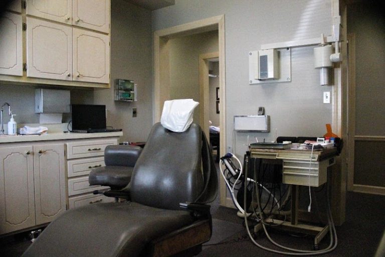 Shipp Family Dentistry: Patrick Shipp, DMD - Dentist At 2313 Bluecutt Rd, Columbus, MS 39705 3 photo 7062b495 6194 48ce a27a b352c27fbdcf 768x512