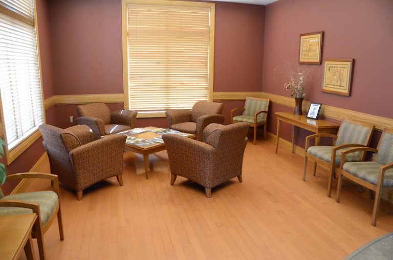 Cottage Dental Care - Dentist At 2206 Cottage Ave, Bloomington, IL 61701 4 photo 70fa3cdb d245 4fae 988a 55410cc36dbd 768x509