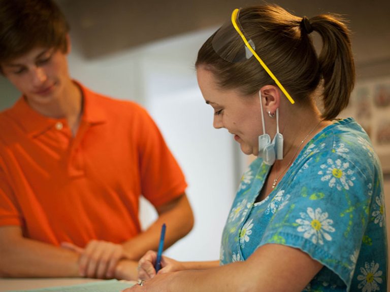 Newtown Family Dentistry - Dentist At 172 Mt Pleasant Rd, Newtown, CT 06470 3 photo 7440900a 8124 459d 980b 52d8bdcef1a3 768x576