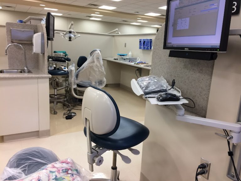 UNMC College of Dentistry - Dental school At 4000 E Campus Loop, Lincoln, NE 68583 3 photo 757352f3 43bf 478b aff6 53b58fe65cc5 768x576