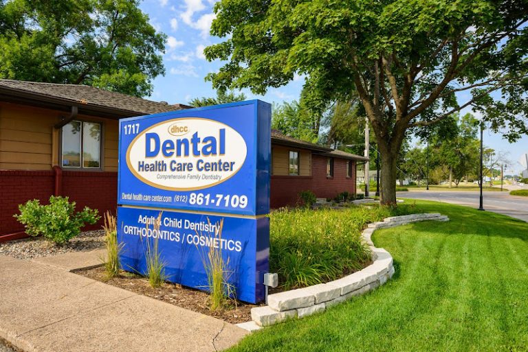 Dental Health Care Center - Dentist At 1717 E 66th St, Richfield, MN 55423 3 photo 78b0d507 922a 4d05 b1b1 b00369db764a 768x513