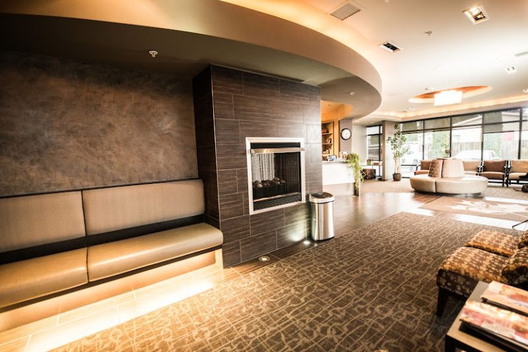 South Hill Dental - Dental clinic At 13613 Meridian Ave E STE 180, Puyallup, WA 13613 2 photo 7e0ff40c ec41 4b9b a921 d24fd5a400a5 768x513