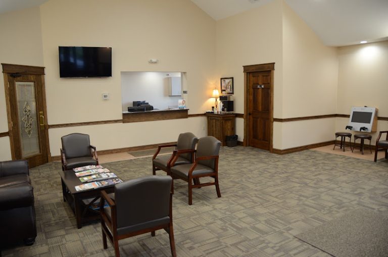 Great Lakes Family Dental Group - Muncie - Dentist At 1003 W McGalliard Rd, Muncie, IN 47303 2 photo 851a5422 8fa1 4507 b84a 00fa9ed3f896 768x509