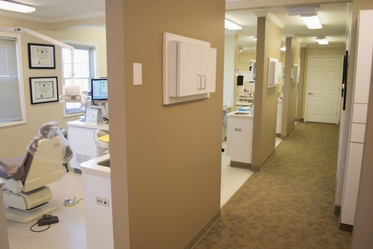 Newman Family Dentistry - Dentist At 3945 Eagle Creek Pkwy A, Indianapolis, IN 46254 4 photo 858dceb2 9671 45c7 bf98 9678d48c2772 768x512