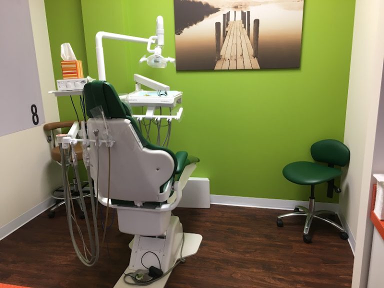 Valley Dental Care - Dental clinic At 1716 N Shenandoah Ave, Front Royal, VA 22630 4 photo 861ca8d2 6fca 43ea 8c5b 097c898a2266 768x576