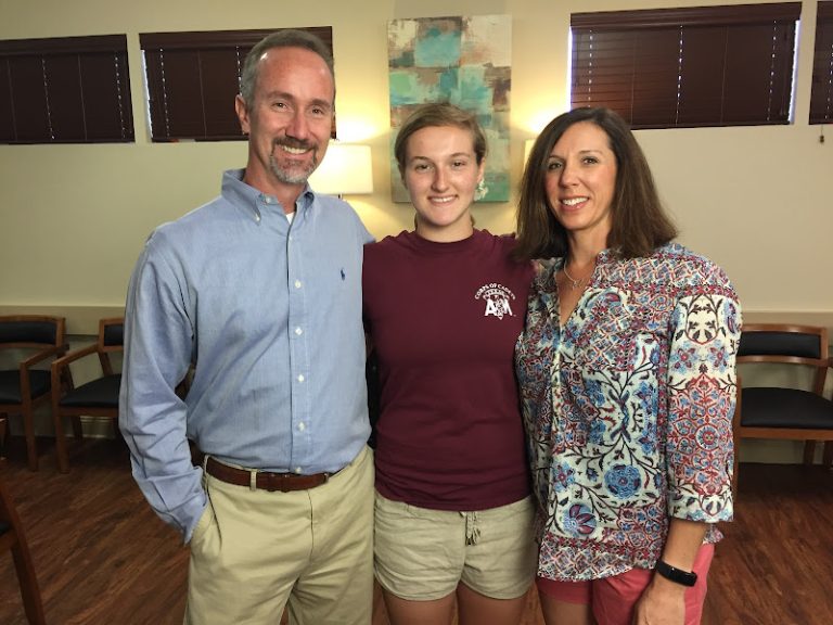 Alexandria Oral Surgery & Dental Implant Center - Oral surgeon At 1403 Peterman Dr, Alexandria, LA 71301 4 photo 872cc2be 2868 43a5 8722 f65d5a57d0c8 768x576