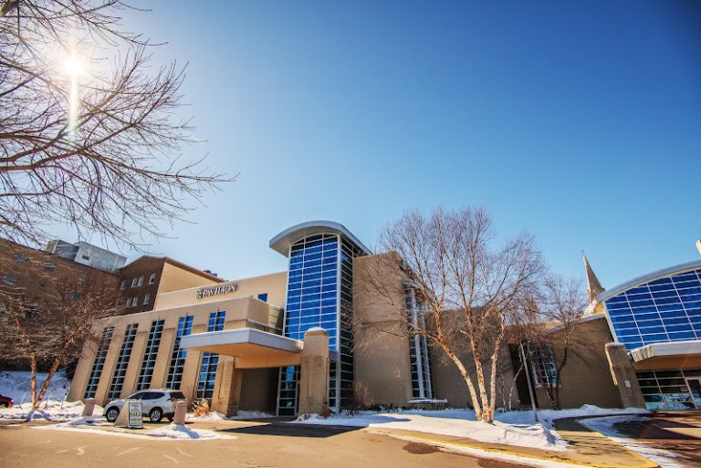 Premier Hospital & Sleep Dentistry of South Dakota - Dentist At 409 Summit St #2700, Yankton, SD 57078 2 photo 877ac8ce 651b 4239 ab2b cf9d2bbb6e6f 768x513