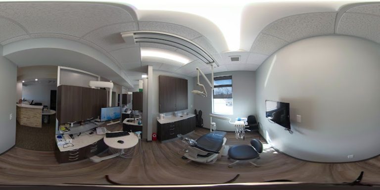 Smalltown Dental Tremont - Dentist At 140 Lake St, Tremont, IL 61568 3 photo 8934213b 8280 43aa bed2 a507593cc5fa 768x384