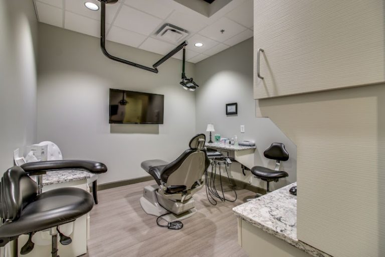 Mid TN Dentistry - Cosmetic dentist At 1950 Downs Blvd, Franklin, TN 37064 3 photo 92fae993 ce6f 4e6f b3ae 3ad22b2816b7 768x512