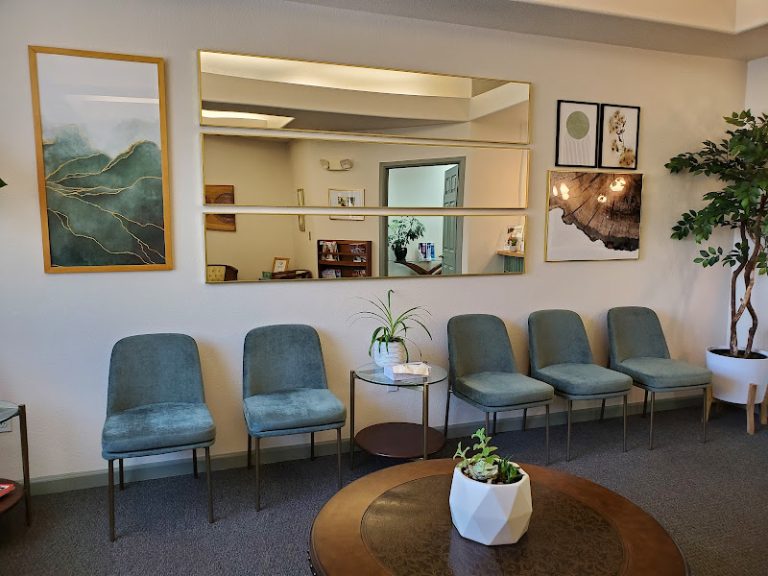 Spruce Dental - Dental clinic At 1975 Dominion Way Ste 100, Colorado Springs, CO 80918 4 photo 98549443 6121 4009 ae52 2cb88cb113d3 768x576