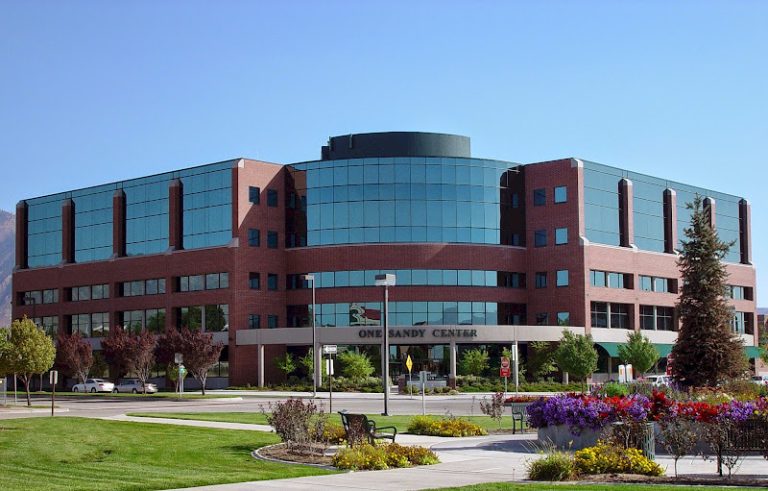 Intermountain Smiles - Dentist At 10011 Centennial Pkwy Suite 525, Sandy, UT 10011 2 photo 995eafcd 144d 40d7 8942 5a08177ebaf6 768x491