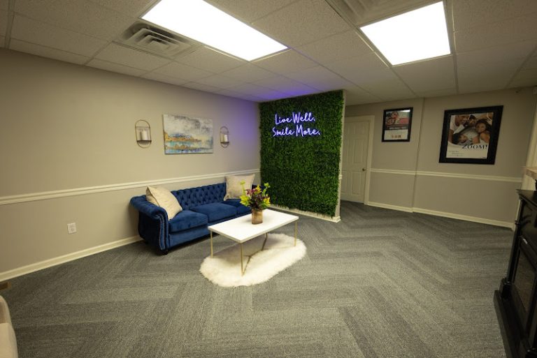 Bluegrass Dental - Cosmetic dentist At 920 Frederica St Suite 301, Owensboro, KY 42301 2 photo a4e00a5c 073d 4661 8740 ab799764b784 768x513