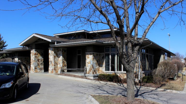 River City Dental Care - Dentist At 1950 Lower Muscatine Rd, Iowa City, IA 52240 4 photo ac67a4c9 3a0a 4640 9325 aeae28bd3fd7 768x432