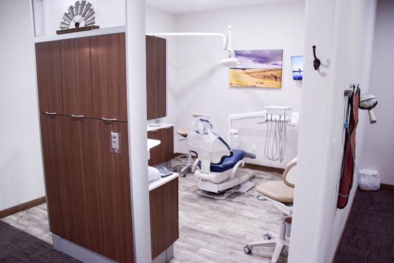 Bridgeport Family Dental Clinic: Dr. Ben Iske, DDS - Dentist At 1006 Main St, Bridgeport, NE 69336 2 photo ae49206f 7caa 442d 83a4 a8e74aeaace7 768x513