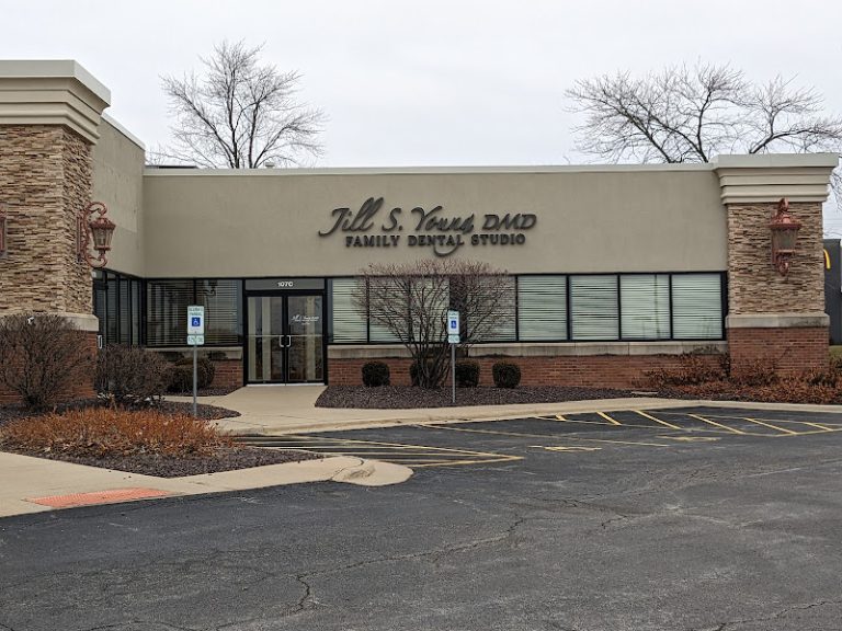 Jill S Young DMD - Dentist At 107 Mall Dr C, Normal, IL 61761 2 photo af660bef 50a2 4c82 b160 8eef0ccd3fd1 768x576