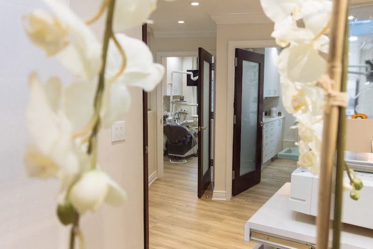 Midtown Dental Excellence - Dentist At 515 Madison Ave Suite #3303, New York, NY 10022 2 photo b36d6f8d 57bf 4012 b43f 5f947ede91e2 768x513