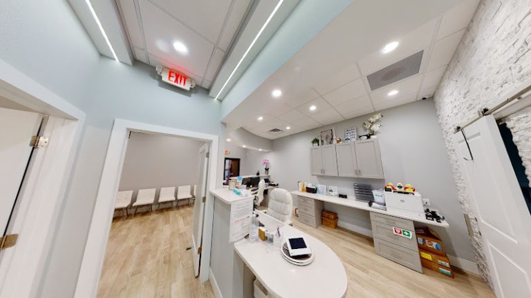 Villages Smiles | Dentist The Villages Florida - Cosmetic dentist At 4060 FL-44 Suite 2B, Wildwood, FL 34785 4 photo b775cf67 eccb 4700 9339 49952abf1cc2 768x432