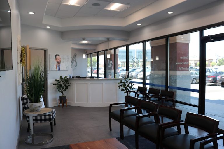 Professional Dental - Dentist At 582 E University Pkwy, Orem, UT 84097 2 photo bd9a9465 b59d 4a9e bfdf dfd155405c02 768x513