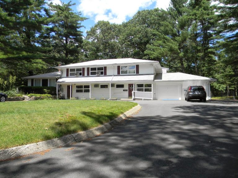 Resnevic Family Dental, LLC - Dentist At 895 Putnam Pike #1471, Chepachet, RI 02814 4 photo c4e441d9 429d 4b66 9ac7 70cefdcd94e4 768x576