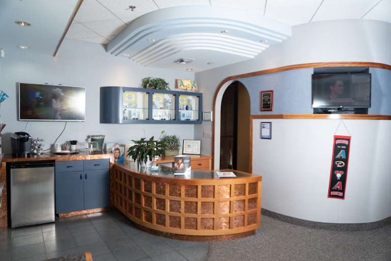 Arrowhead Dentistry - Dentist At 18555 N 79th Ave ste a-104, Glendale, AZ 18555 4 photo d0fa5081 7fcf 43d9 91ab 7794c8fb94ba 768x513